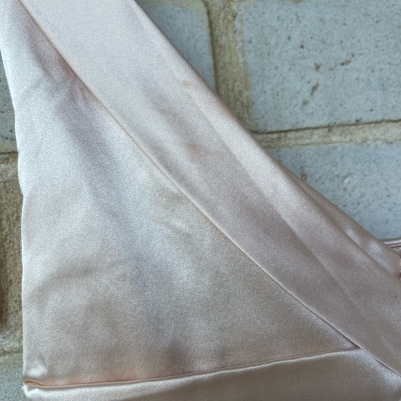 8 Express Silk Two Toned Ruched Sleeveless Peach Pink Gray Satin Mini‎ Dress - Picture 11 of 12